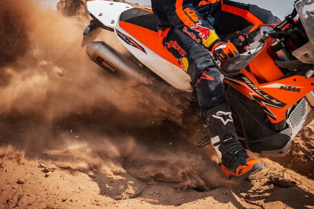 KTM 890 Adventure R Rally: un animale da deserto